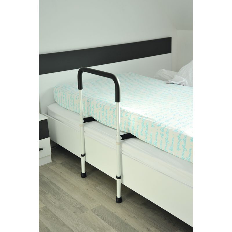 Barre de redressement au lit avec pied