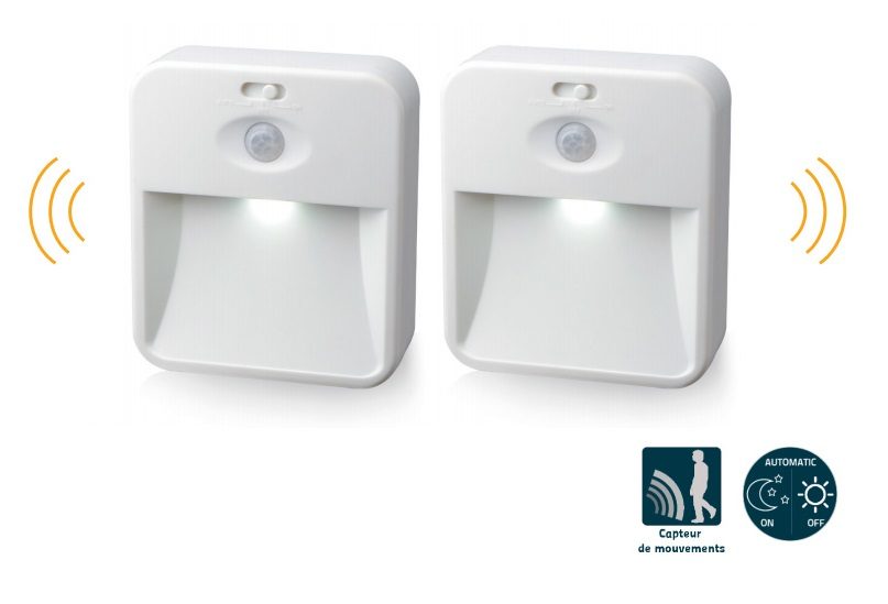 Deux veilleuses communicantes de couleur blanche