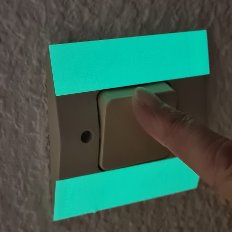 Bandes phosphorescentes à coller