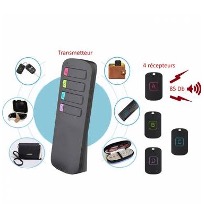 télécommande manuelle placé au centre de la photo, entourée de 5 bulles montrant des objets du quotidien équipé de balises. À côté sont placées 4 balises équipées de trou pour attache porte clef. Est indiqué le volume de sonnerie de la balise 85 décibels