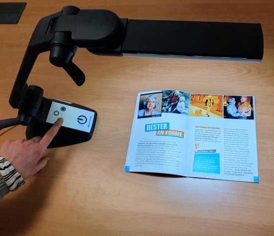 Lampe de bureau basse vision transportable